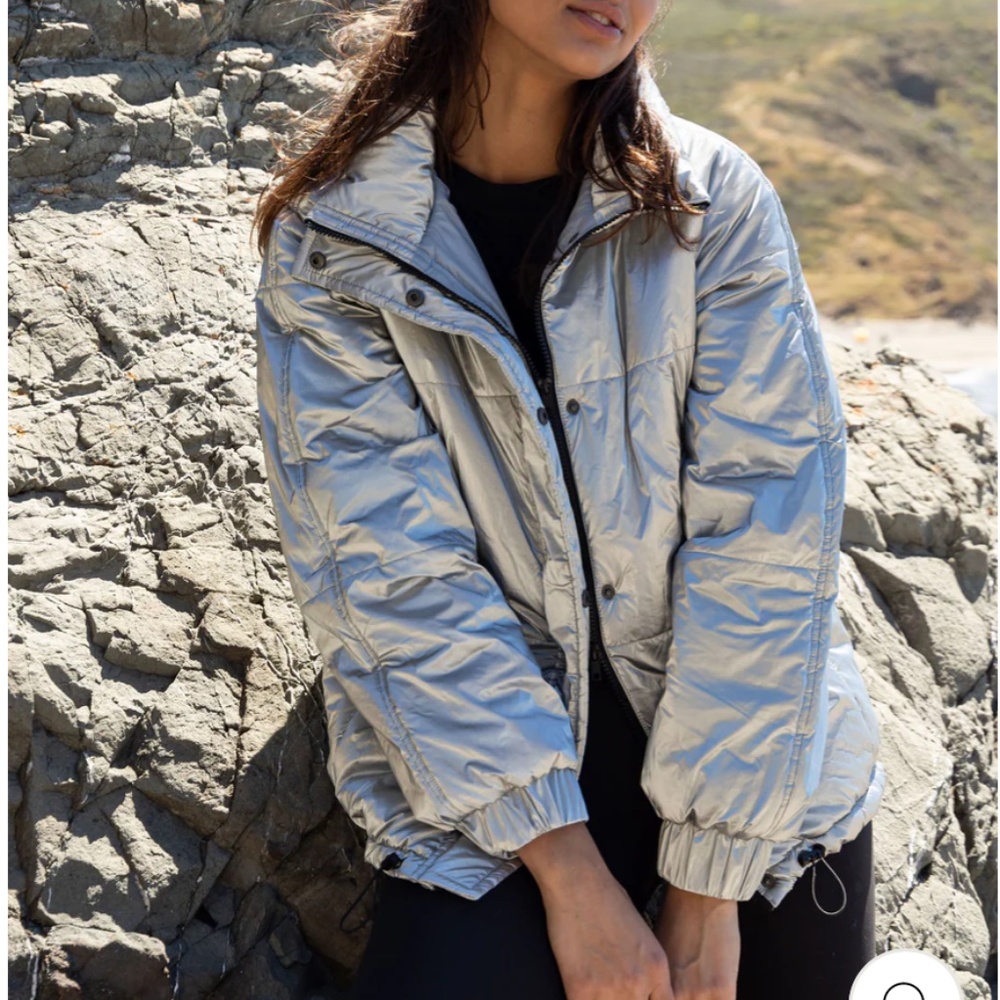 Puffer Jacket- Metallic Silver - Picture 3 of 4